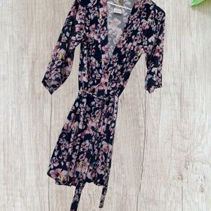 NEW JESSICA SIMPSON ROBE SO SOFT AND BEAUTIFUL FLORAL PINK AND BLUE